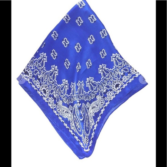 Olive pique Royal silky handkerchief - Picture 2 of 4